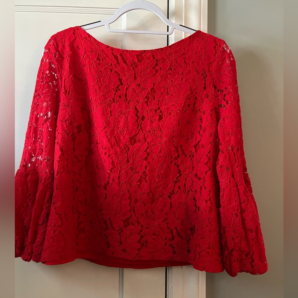 Laundry By Shelly Segal red lace blouse
